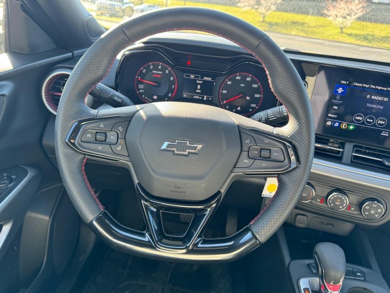 Chevrolet Trax Vehicle Image 12