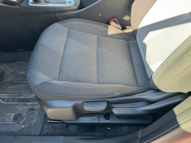 Chevrolet Trax Vehicle Image 14