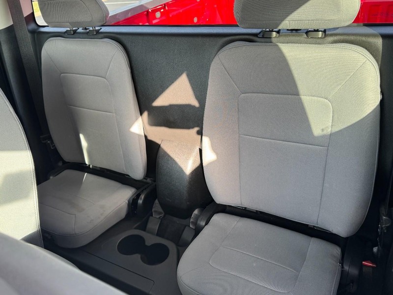 Chevrolet Colorado Vehicle Image 09