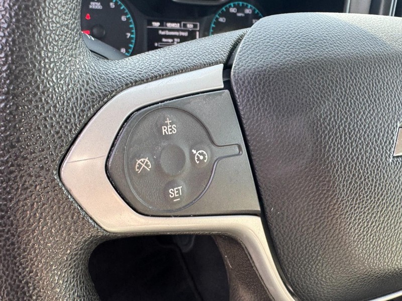 Chevrolet Colorado Vehicle Image 14