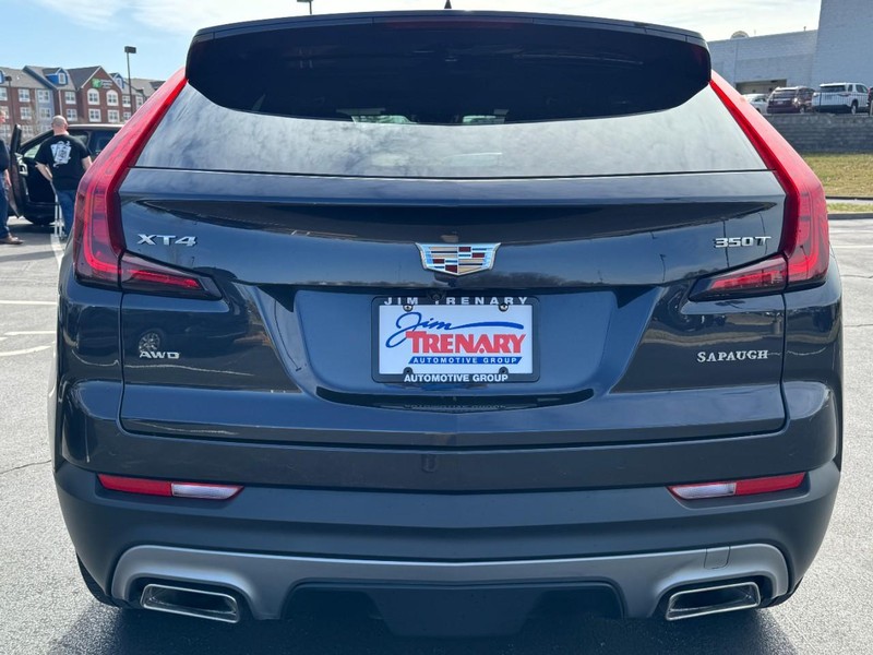 Cadillac XT4 Vehicle Image 04