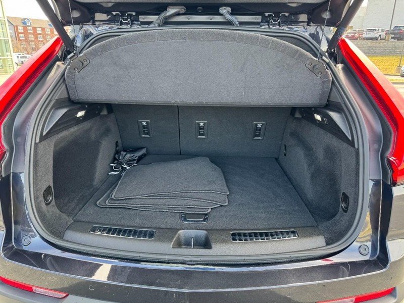 Cadillac XT4 Vehicle Image 06