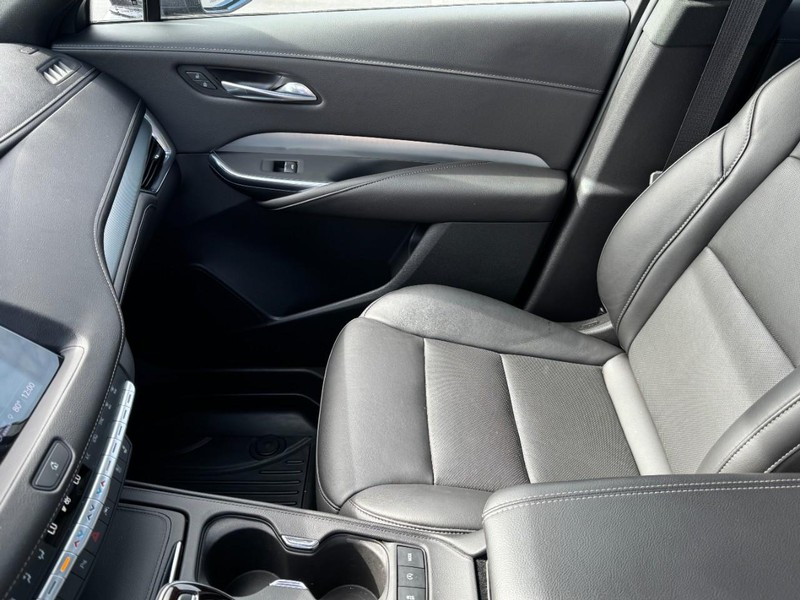 Cadillac XT4 Vehicle Image 14