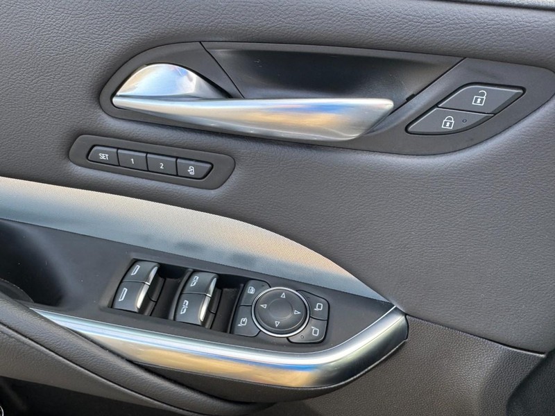 Cadillac XT4 Vehicle Image 16