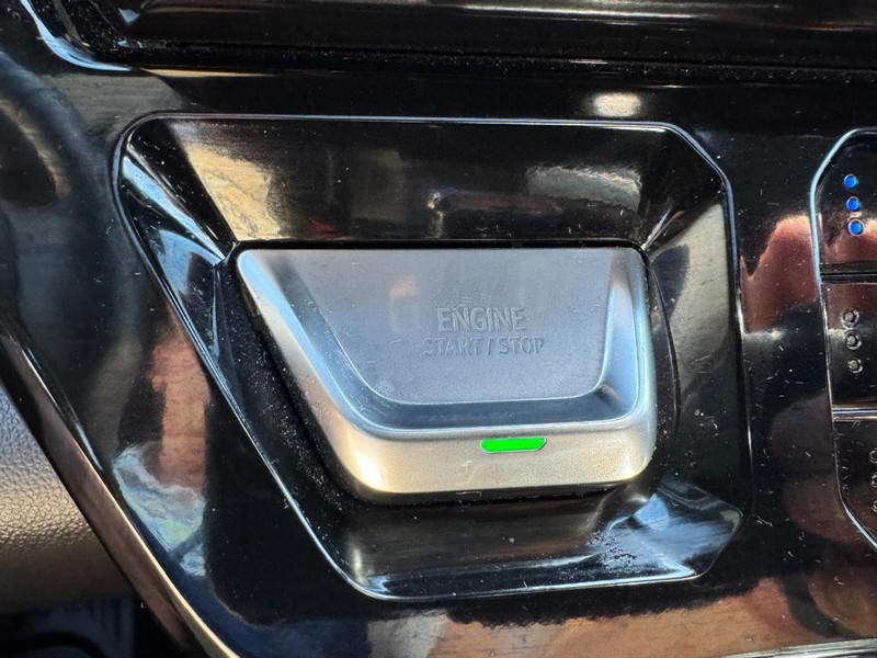 GMC Sierra 1500 Vehicle Image 28