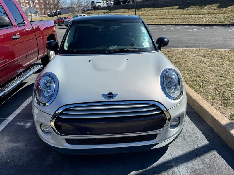 MINI Cooper Hardtop 4 Door Vehicle Image 03