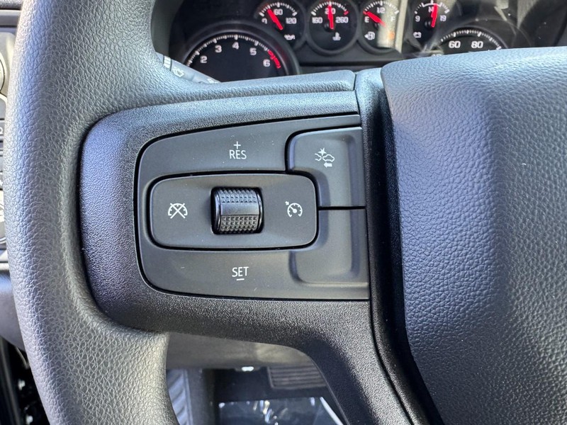 Chevrolet Silverado 1500 Vehicle Image 13