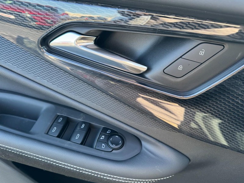 Chevrolet Blazer EV Vehicle Image 10