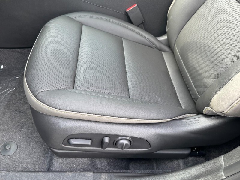 Chevrolet Trax Vehicle Image 08