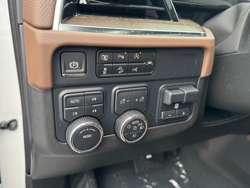 Chevrolet Tahoe Vehicle Image 10