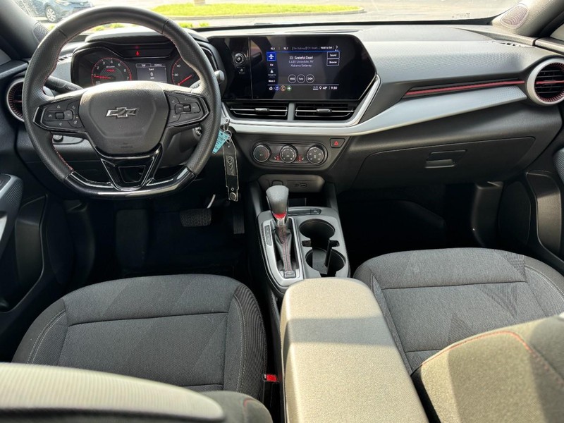 Chevrolet Trax Vehicle Image 11