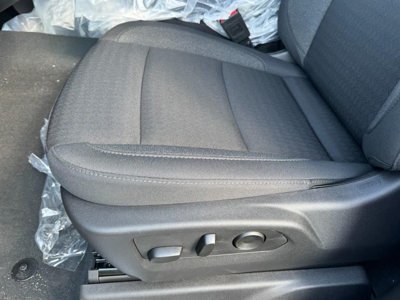 Chevrolet Silverado 2500HD Vehicle Image 09