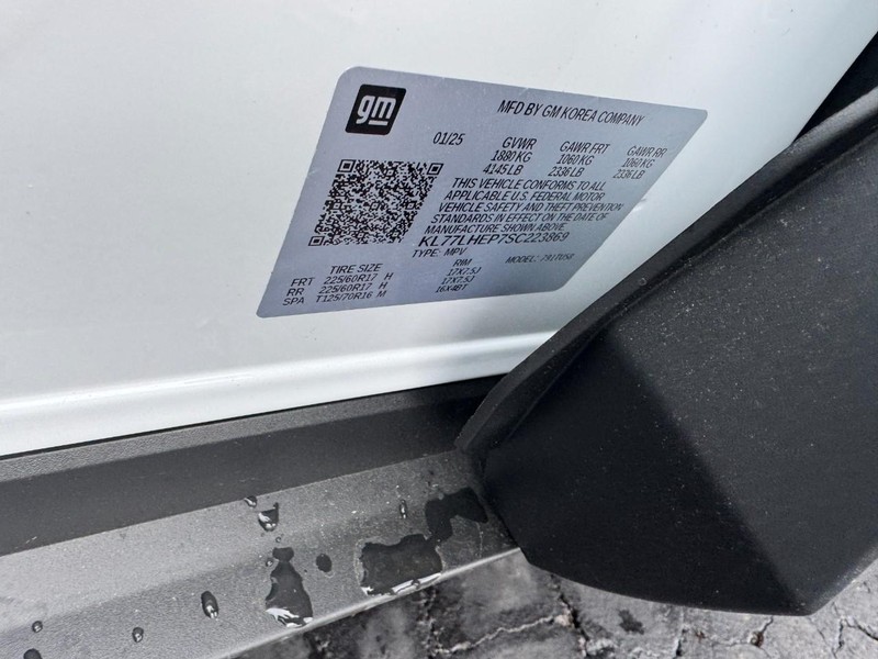 Chevrolet Trax Vehicle Image 17
