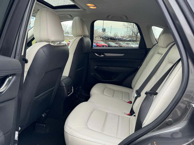Mazda CX-5 Vehicle Image 10