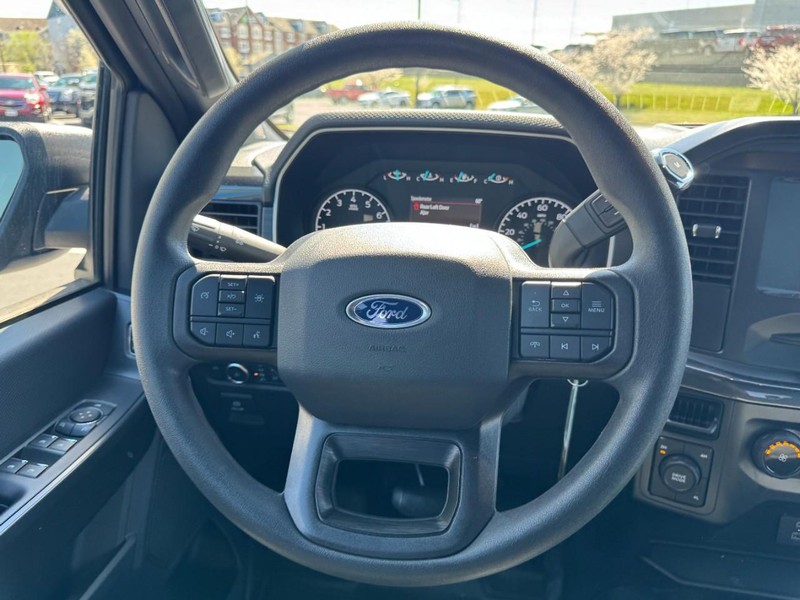 Ford F-150 Vehicle Image 12