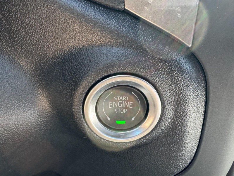 Chevrolet Silverado 1500 Vehicle Image 17