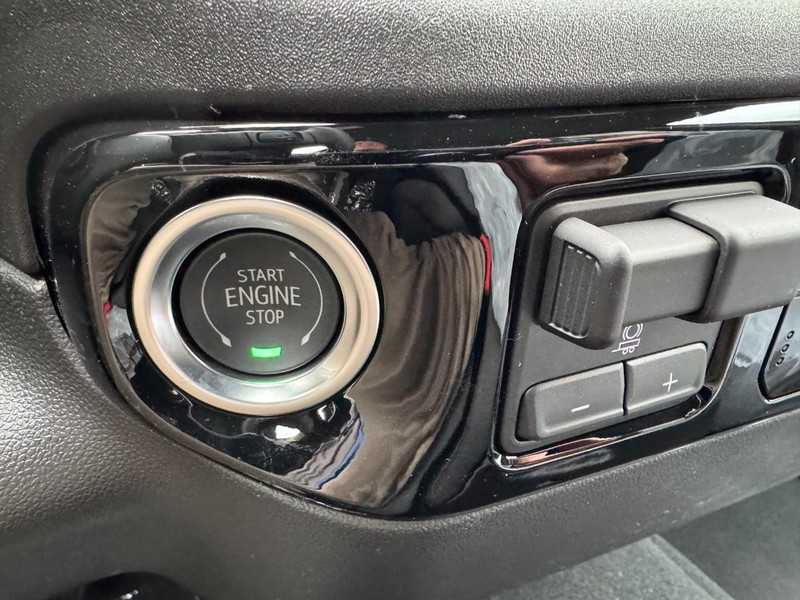 Chevrolet Silverado 1500 Vehicle Image 18