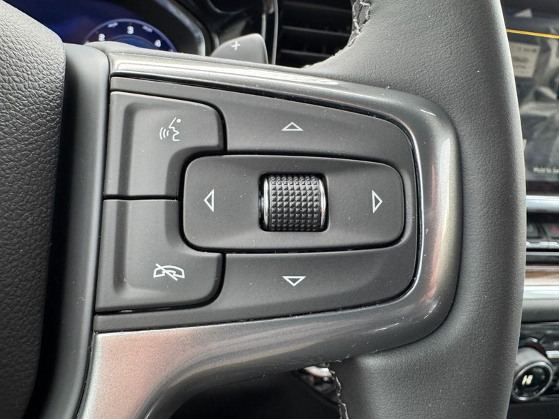 Chevrolet Silverado 1500 Vehicle Image 14