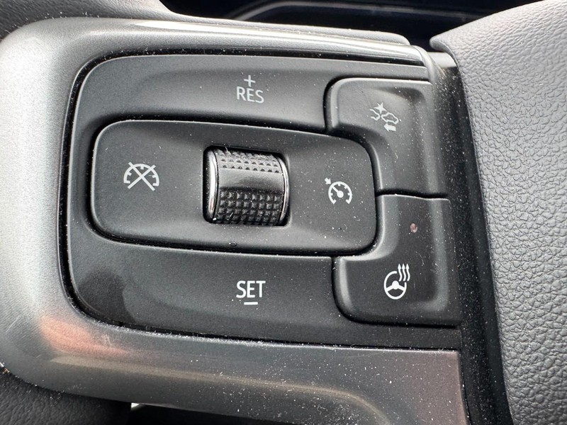 Chevrolet Silverado 1500 Vehicle Image 14