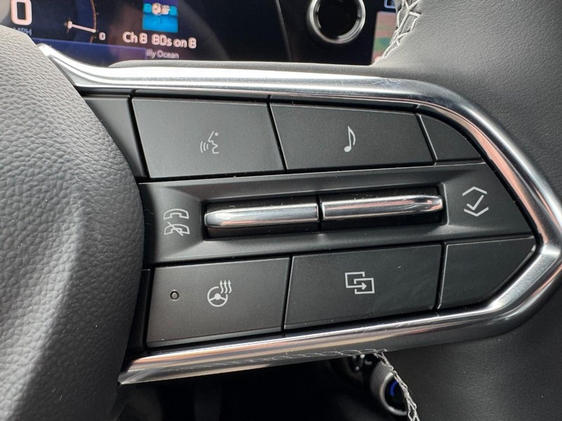 Chevrolet Equinox EV Vehicle Image 11