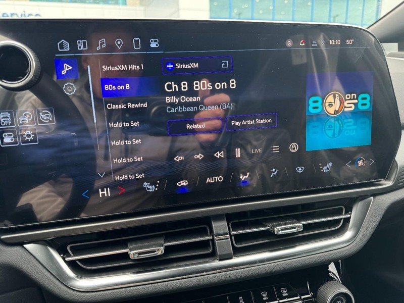 Chevrolet Equinox EV Vehicle Image 14