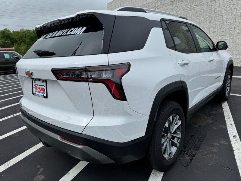 Chevrolet Equinox Vehicle Image 03