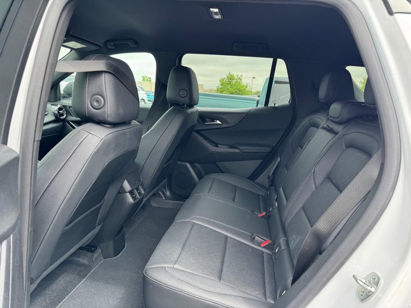 Chevrolet Equinox Vehicle Image 07