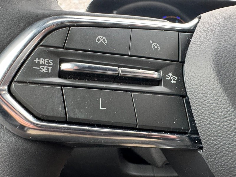 Chevrolet Equinox Vehicle Image 11
