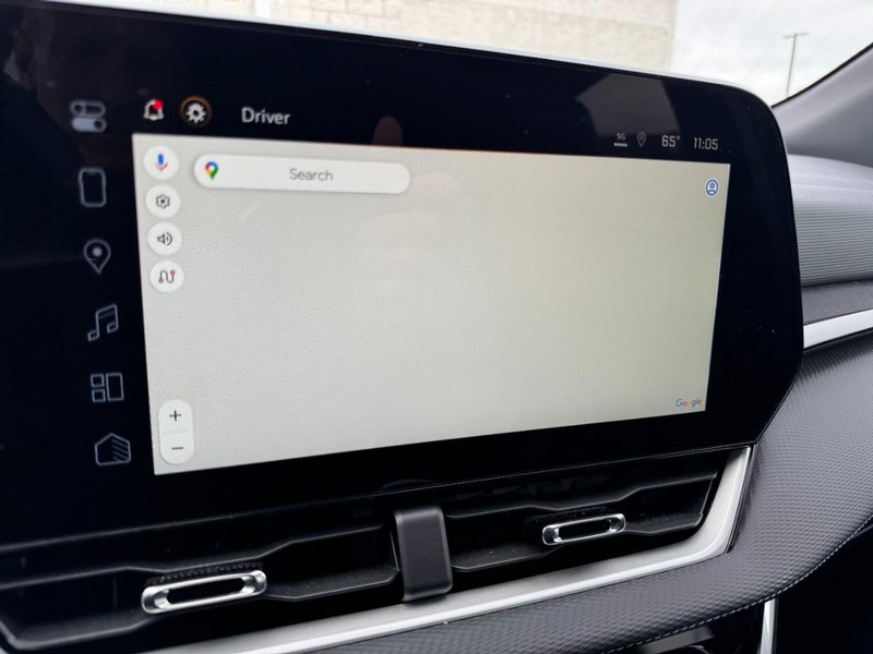 Chevrolet Equinox Vehicle Image 15