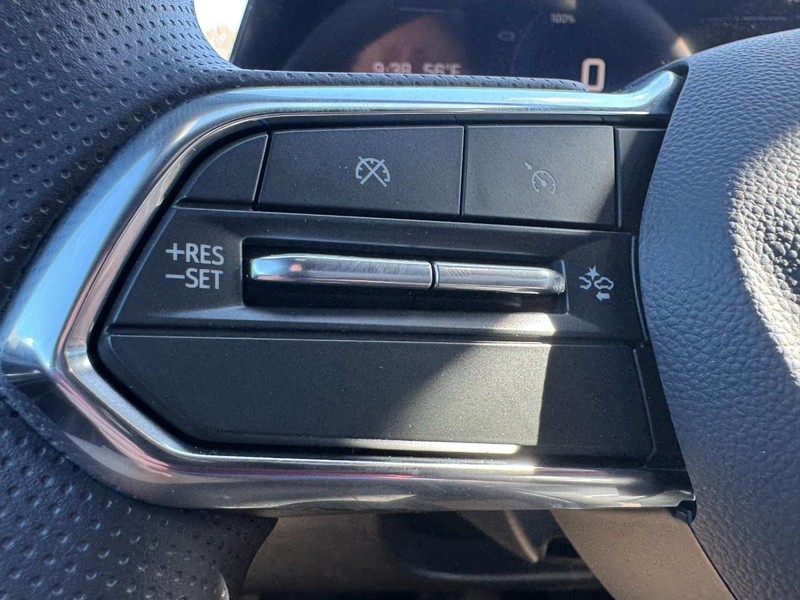 Chevrolet Equinox EV Vehicle Image 10