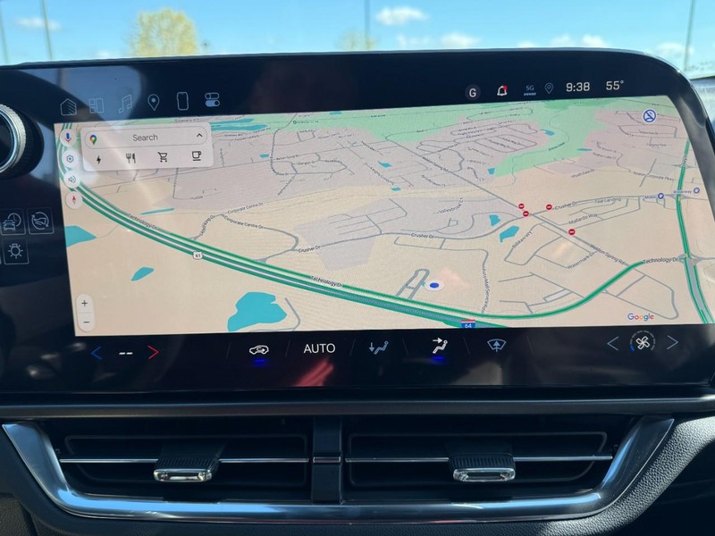 Chevrolet Equinox EV Vehicle Image 14