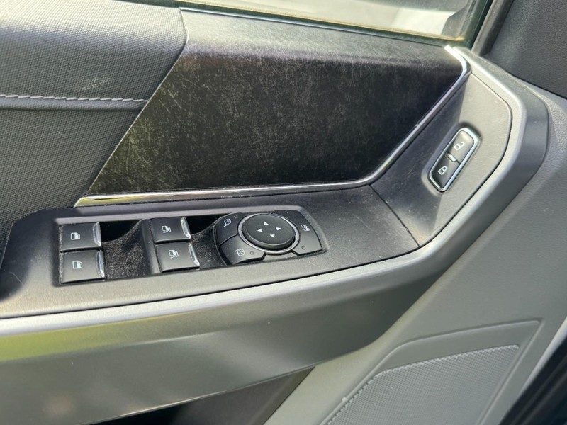 Ford F-150 Vehicle Image 15