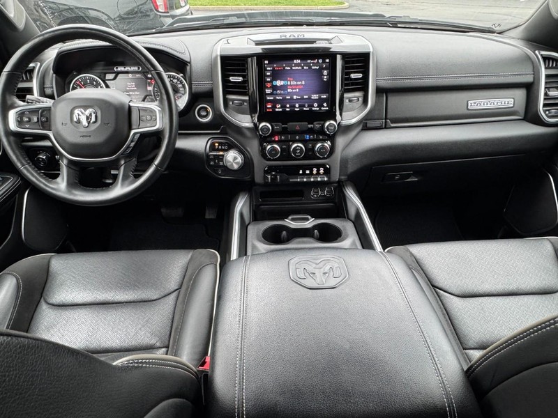 Ram 1500 Vehicle Image 11