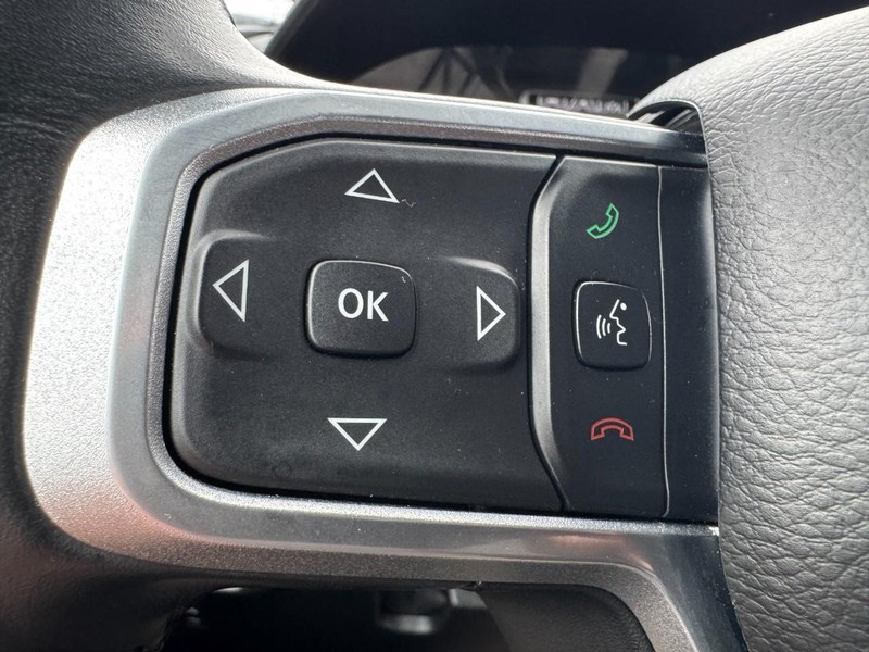 Ram 1500 Vehicle Image 16