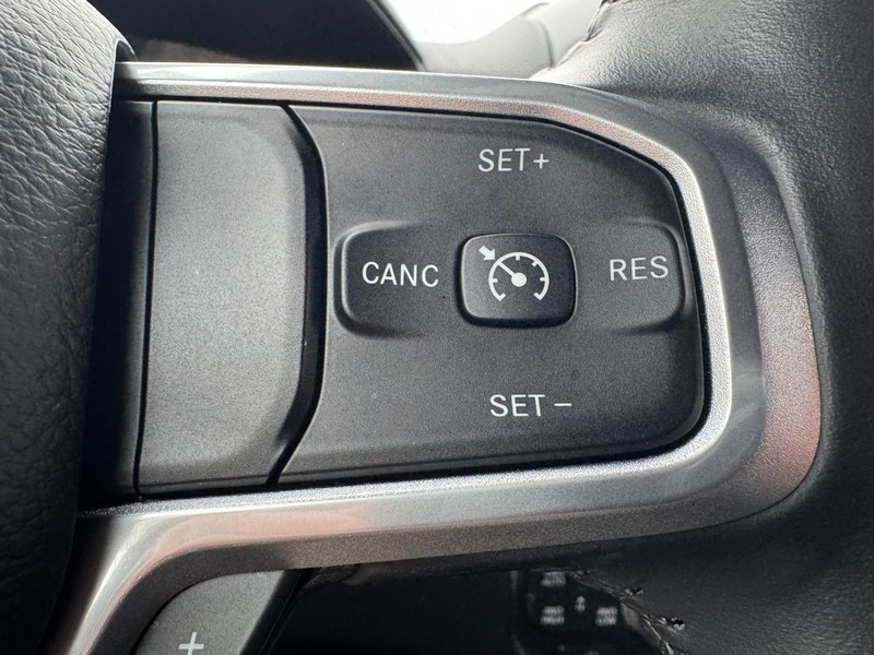 Ram 1500 Vehicle Image 17