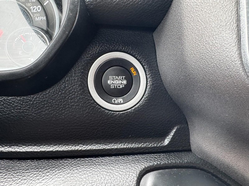 Ram 1500 Vehicle Image 22
