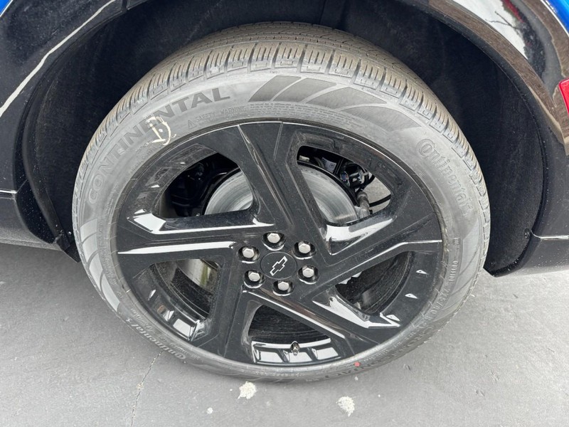 Chevrolet Equinox EV Vehicle Image 06