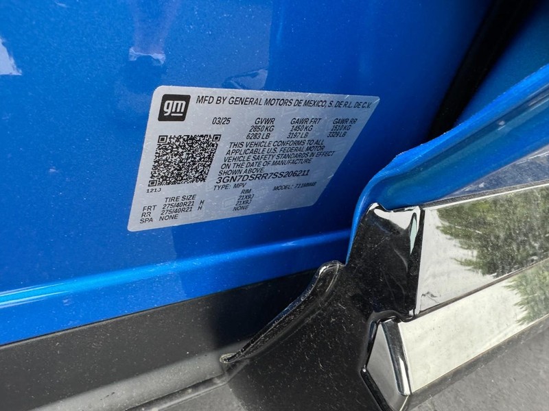 Chevrolet Equinox EV Vehicle Image 17