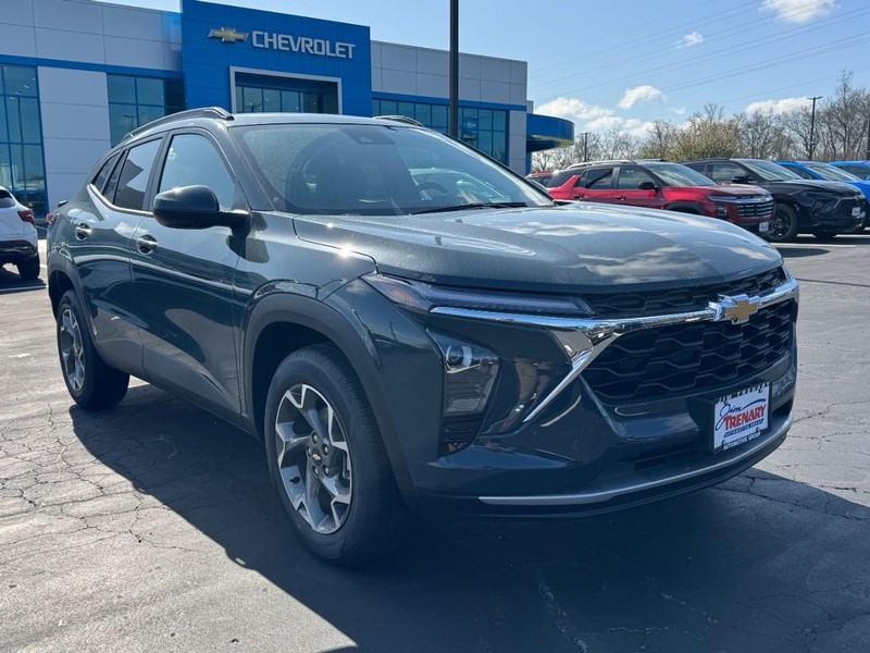Chevrolet Trax Vehicle Image 02