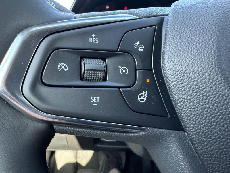 Chevrolet Trax Vehicle Image 11