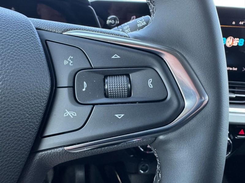 Chevrolet Trax Vehicle Image 12