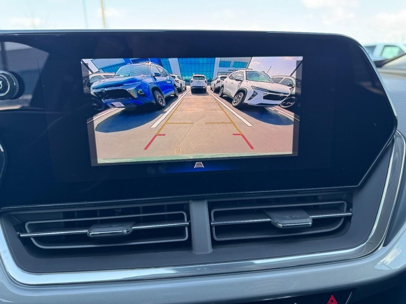 Chevrolet Trax Vehicle Image 15