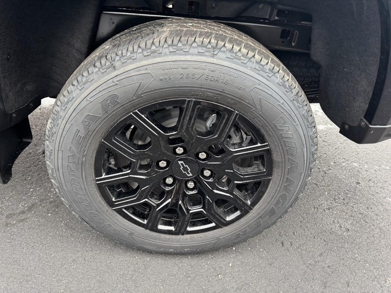 Chevrolet Colorado Vehicle Image 06