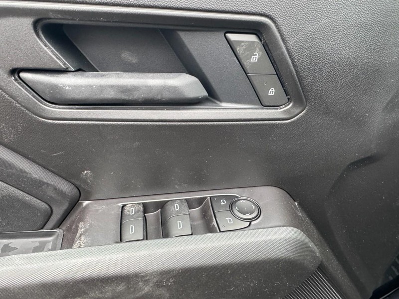 Chevrolet Colorado Vehicle Image 10
