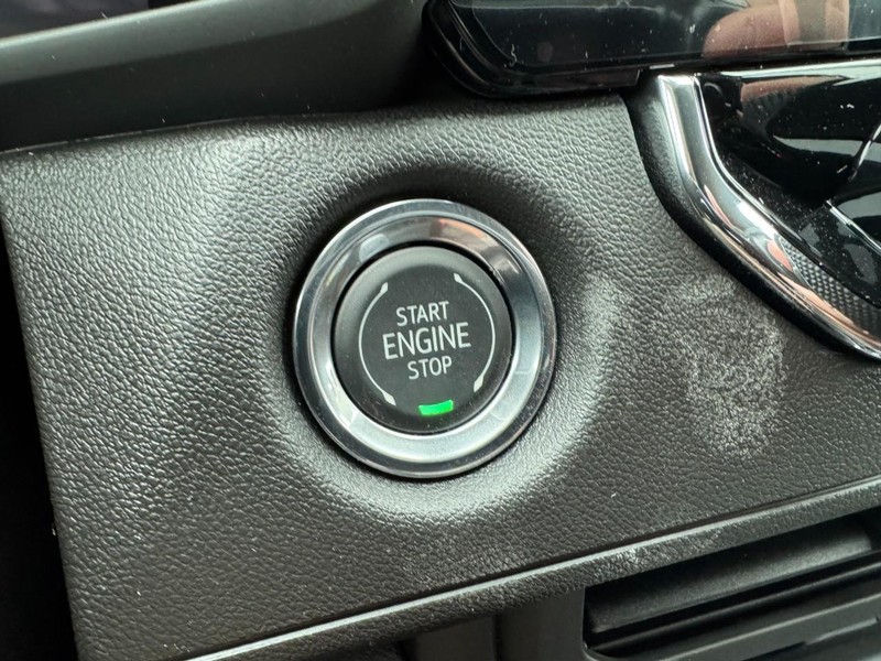 Chevrolet Colorado Vehicle Image 17