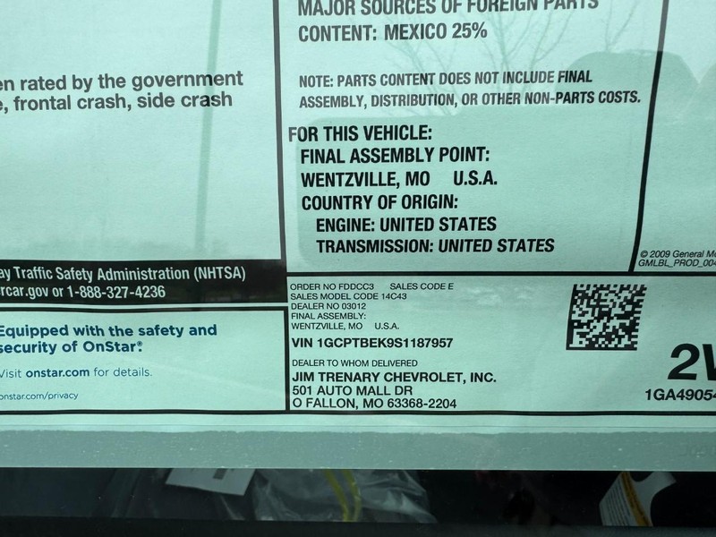 Chevrolet Colorado Vehicle Image 18