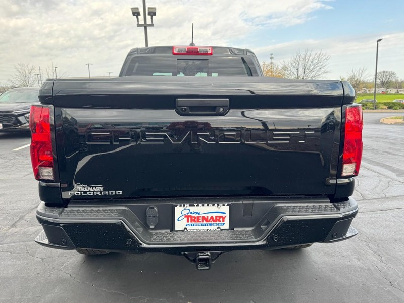 Chevrolet Colorado Vehicle Image 03