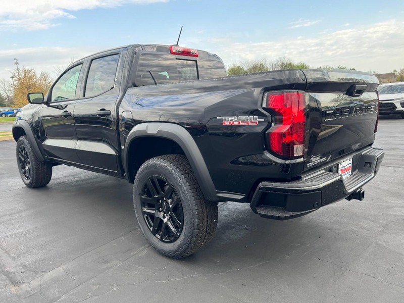Chevrolet Colorado Vehicle Image 04