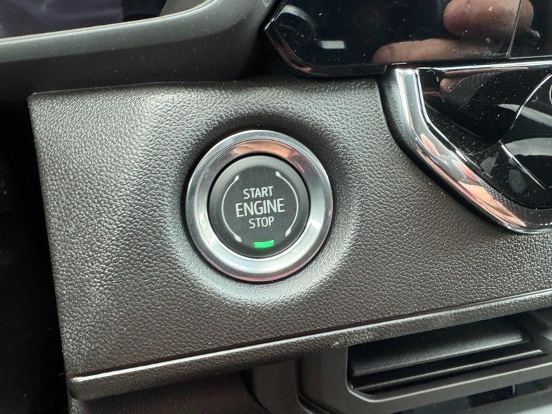 Chevrolet Colorado Vehicle Image 17