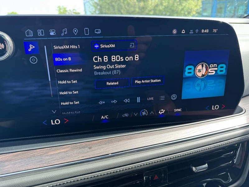 Chevrolet Tahoe Vehicle Image 16